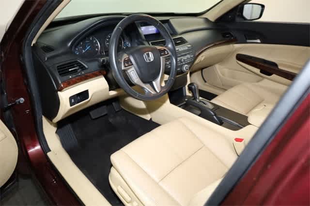Thumbnail: 2012 Honda Crosstour - 14