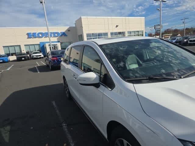 Thumbnail: 2023 Honda Odyssey - 16