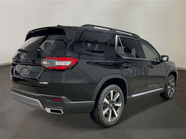 2025 Honda Pilot Touring 8