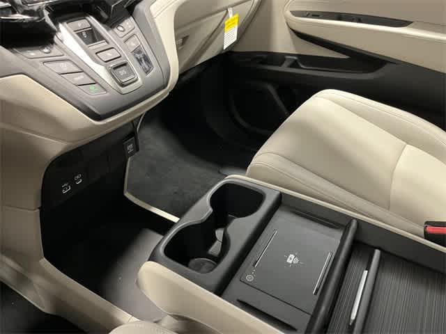 Thumbnail: 2025 Honda Odyssey - 22