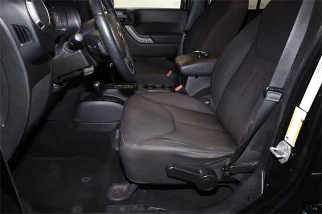 Thumbnail: 2014 Jeep Wrangler - 15