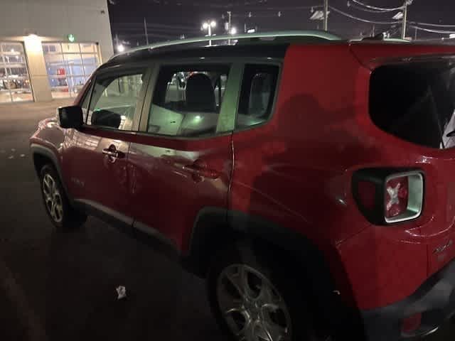 Thumbnail: 2016 Jeep Renegade - 18