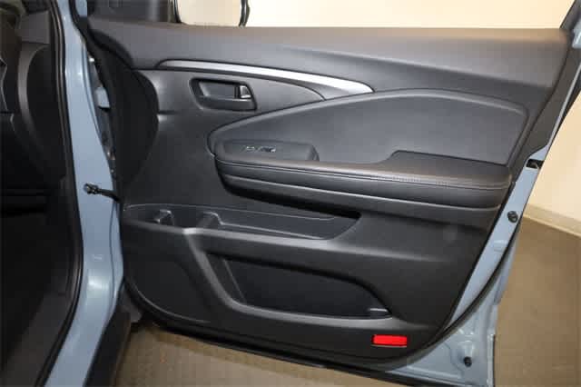 Thumbnail: 2023 Honda Passport - 22