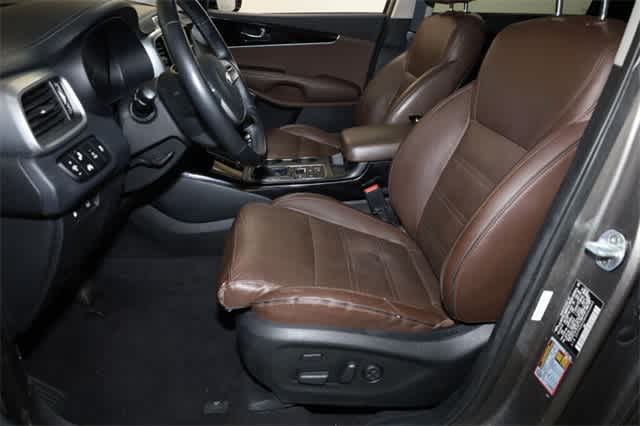 Thumbnail: 2019 Kia Sorento - 15