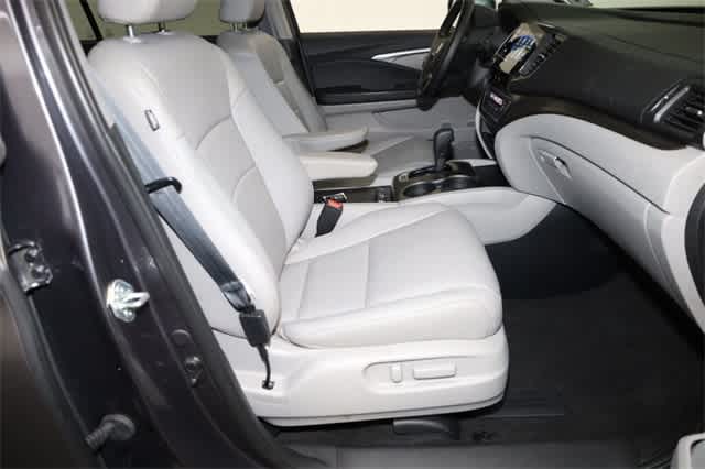 Thumbnail: 2020 Honda Pilot - 38