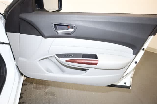 Thumbnail: 2015 Acura TLX - 22