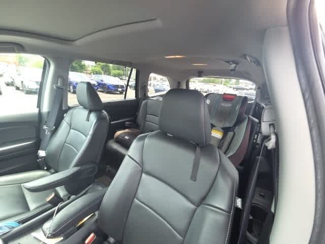 Thumbnail: 2019 Honda Pilot - 25