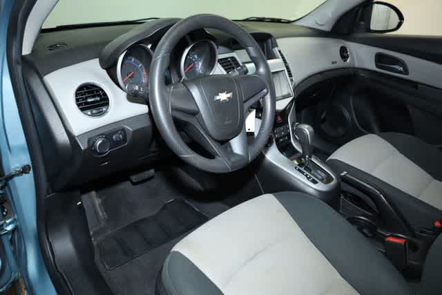 Thumbnail: 2012 Chevrolet Cruze - 14