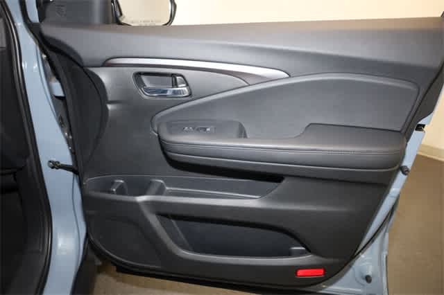 Thumbnail: 2022 Honda Pilot - 23