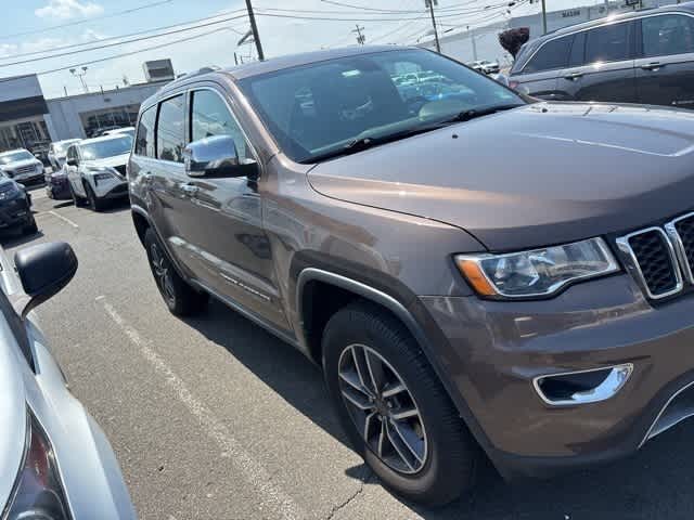 Thumbnail: 2019 Jeep Grand Cherokee - 16