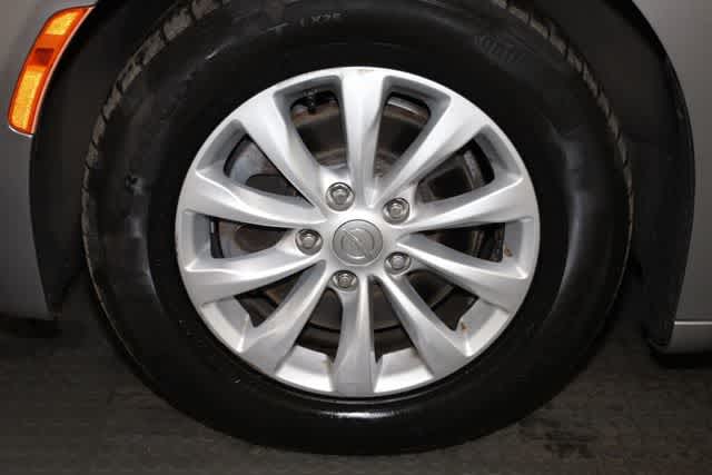 Thumbnail: 2019 Chrysler Pacifica - 36