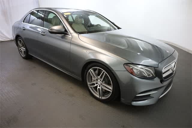 Thumbnail: 2017 Mercedes-Benz E-Class - 10