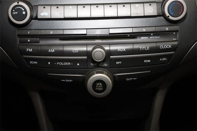 Thumbnail: 2010 Honda Accord - 26