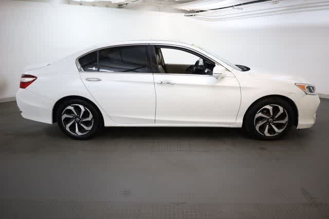 Thumbnail: 2016 Honda Accord - 9