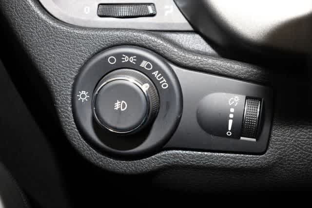 Thumbnail: 2021 Fiat 500X - 26