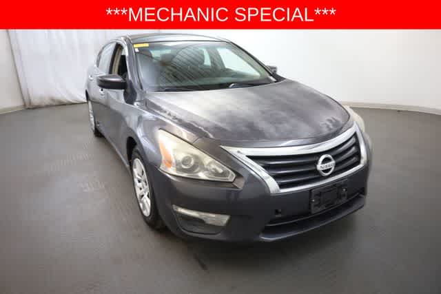 Thumbnail: 2013 Nissan Altima - 11