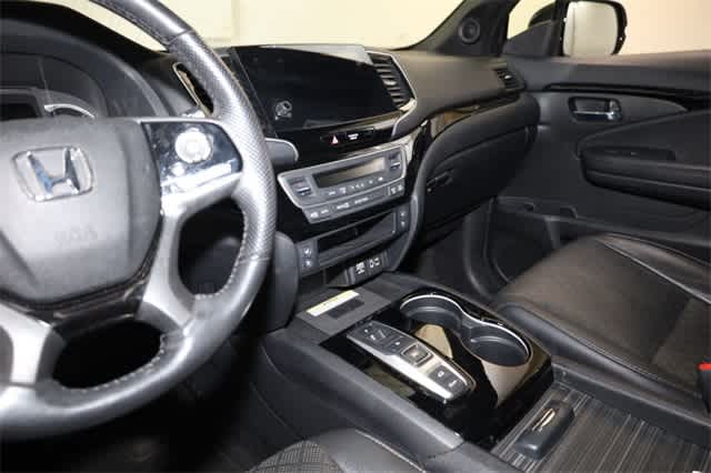 Thumbnail: 2019 Honda Passport - 23