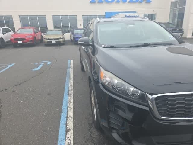 2019 Kia Sorento LX 17