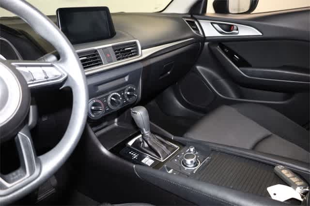 Thumbnail: 2018 Mazda Mazda3 - 23