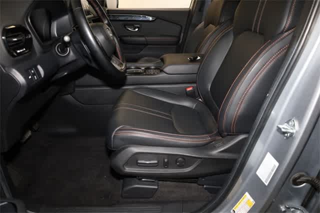 Thumbnail: 2024 Honda Pilot - 16