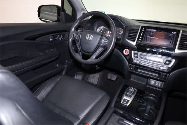 Thumbnail: 2020 Honda Ridgeline - 16