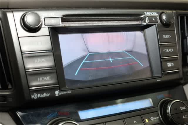 Thumbnail: 2015 Toyota RAV4 - 17