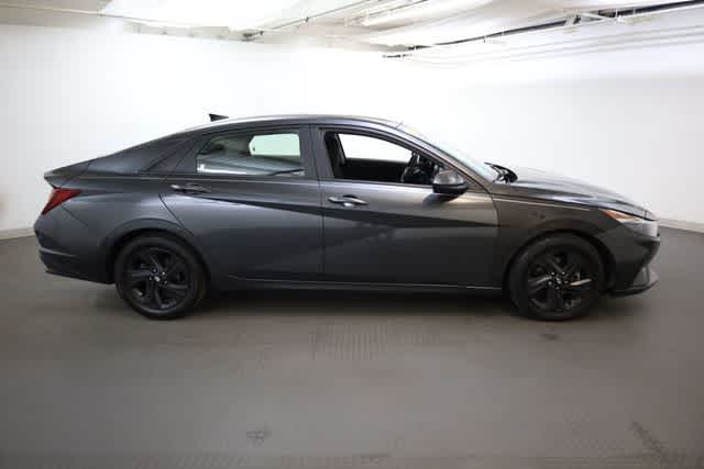 Thumbnail: 2021 Hyundai Elantra - 9