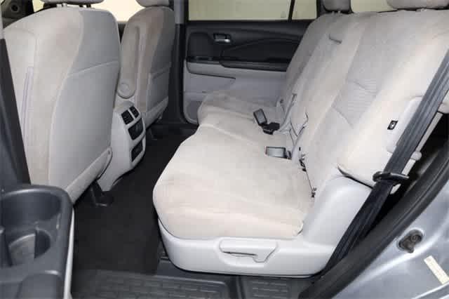 Thumbnail: 2016 Honda Pilot - 21