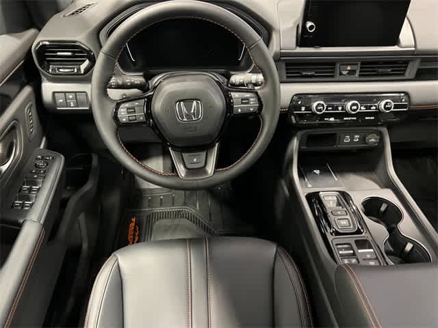 Thumbnail: 2025 Honda Pilot - 14