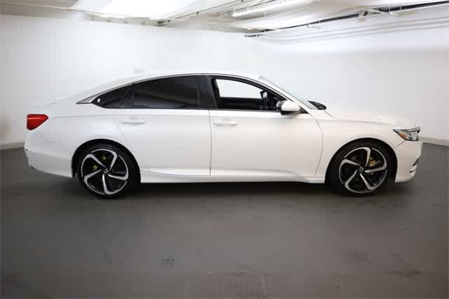 Thumbnail: 2018 Honda Accord - 9