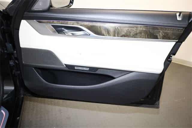 Thumbnail: 2018 BMW 7 Series - 22