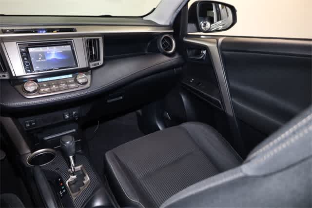 Thumbnail: 2014 Toyota RAV4 - 18