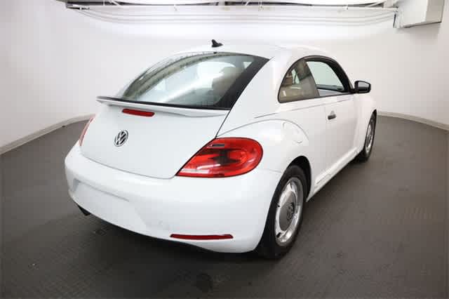 Thumbnail: 2015 Volkswagen Beetle - 7