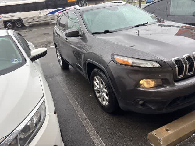 Thumbnail: 2015 Jeep Cherokee - 19