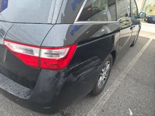 Thumbnail: 2011 Honda Odyssey - 14