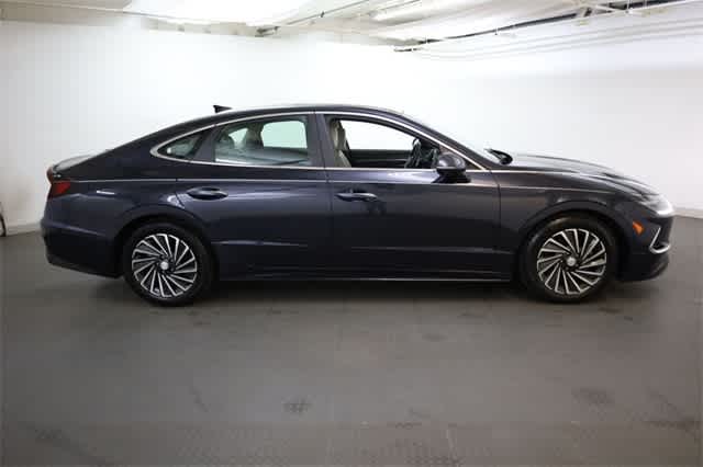 Thumbnail: 2021 Hyundai Sonata - 9