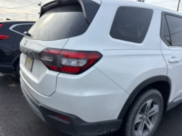 Thumbnail: 2023 Honda Pilot - 20