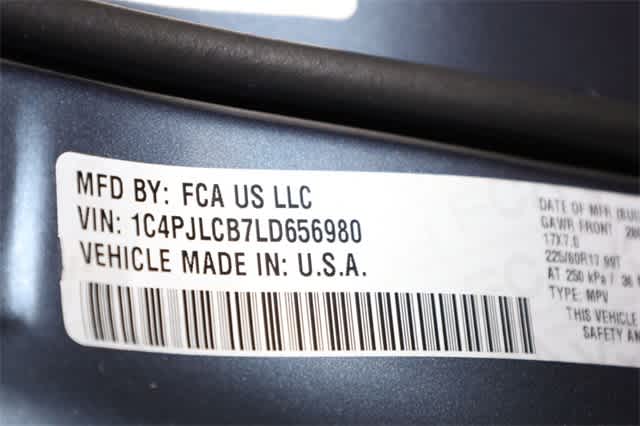 Thumbnail: 2020 Jeep Cherokee - 34