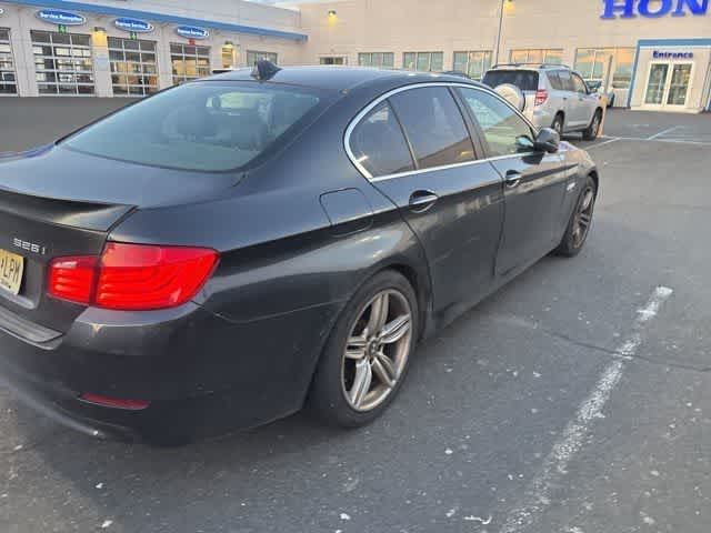 Thumbnail: 2013 BMW 5 Series - 9