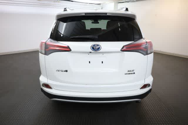 Thumbnail: 2017 Toyota RAV4 - 5