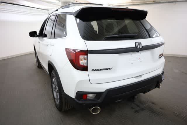 Thumbnail: 2023 Honda Passport - 5