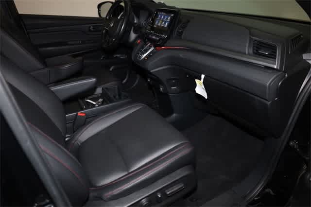 Thumbnail: 2023 Honda Odyssey - 19