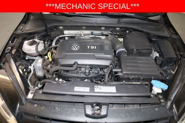 Thumbnail: 2016 Volkswagen Golf - 32