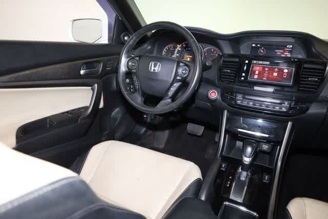 Thumbnail: 2016 Honda Accord - 16