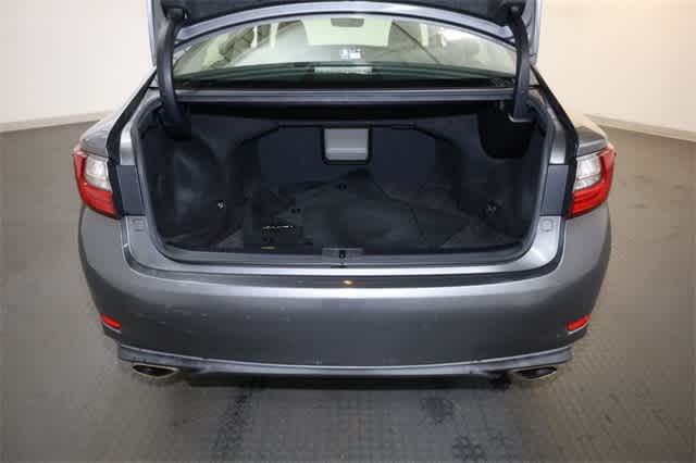 Thumbnail: 2016 Lexus ES - 40