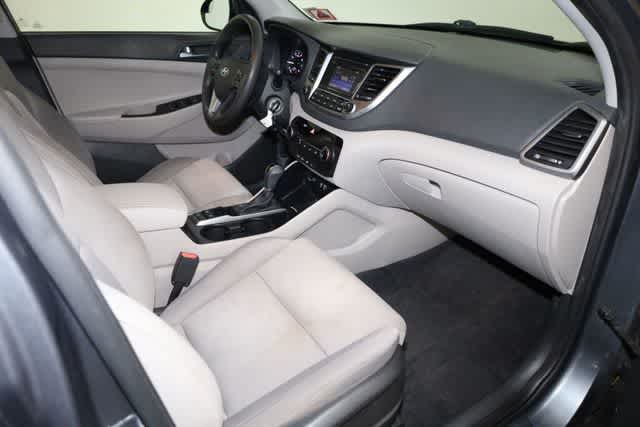Thumbnail: 2016 Hyundai Tucson - 19
