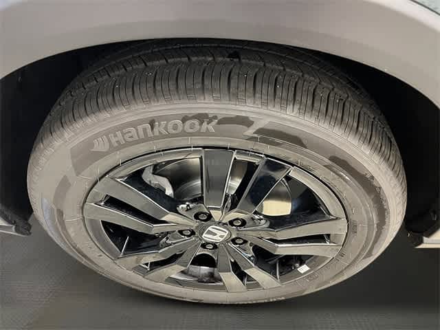 Thumbnail: 2026 Honda HR-V - 11
