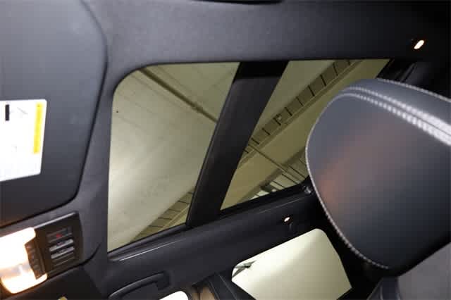 Thumbnail: 2024 Mitsubishi Outlander - 26