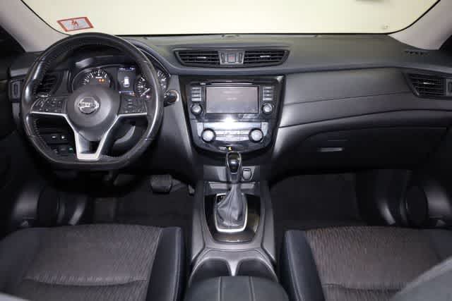 Thumbnail: 2018 Nissan Rogue - 17