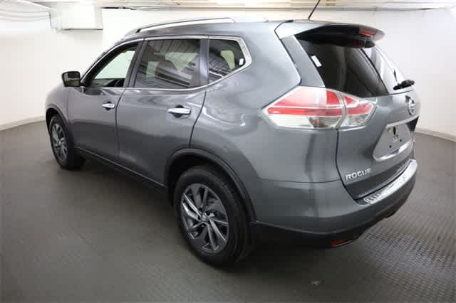 Thumbnail: 2016 Nissan Rogue - 4